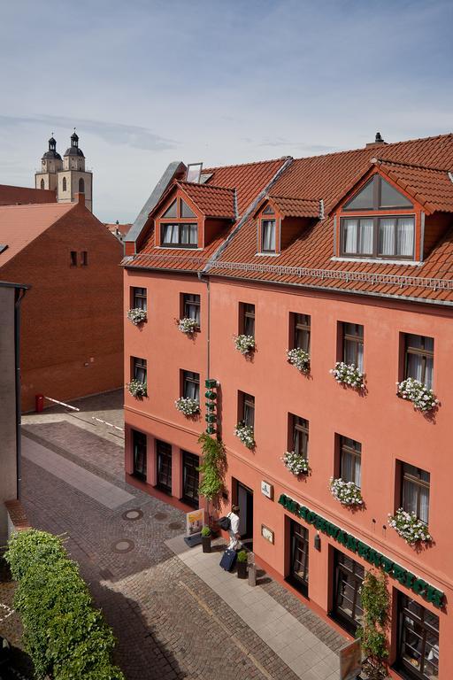 Hotel-Pension Am Schwanenteich Wittenberg Exterior foto